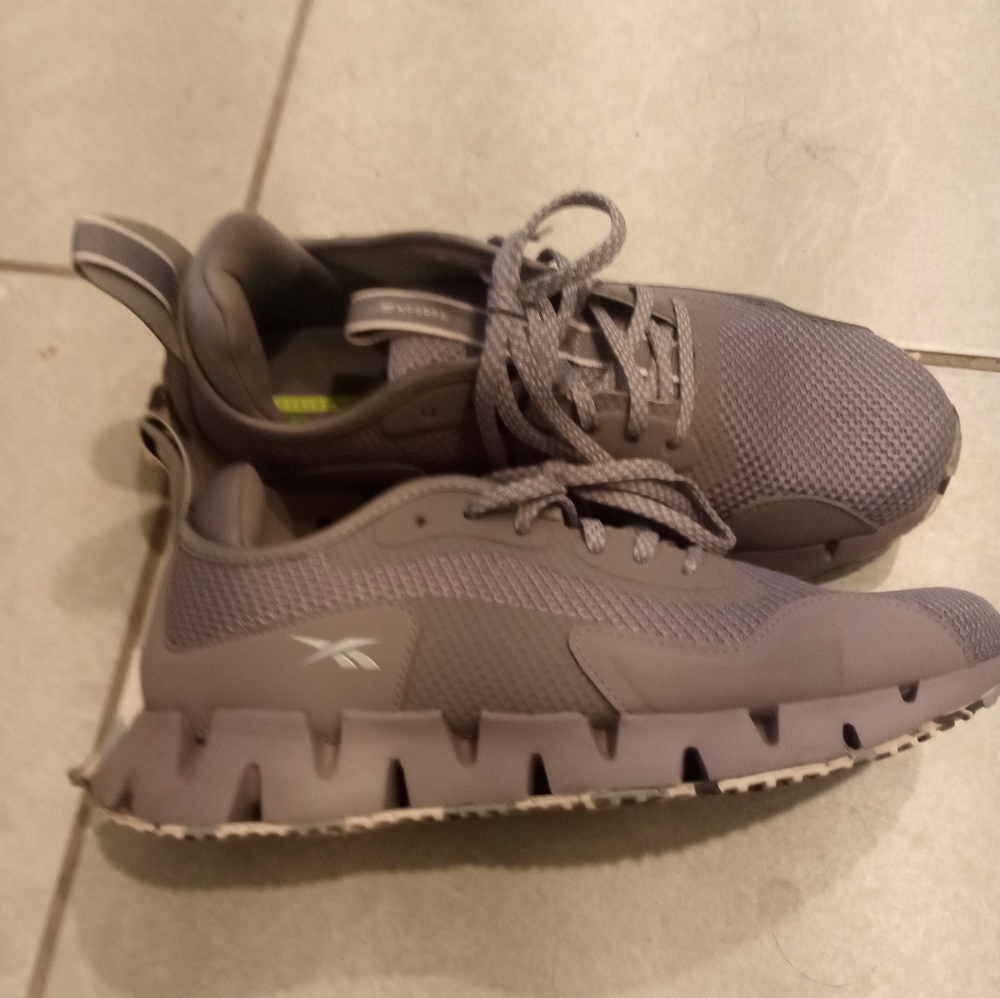 Reebok tennis shoes